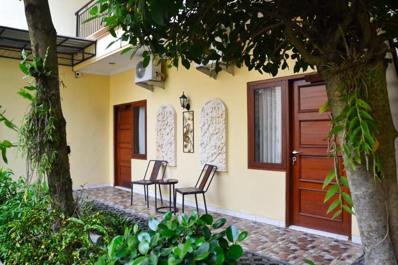 Roemah Canting Homestay Yogyakarta Eksteriør bilde