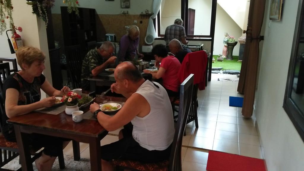 Roemah Canting Homestay Yogyakarta Eksteriør bilde
